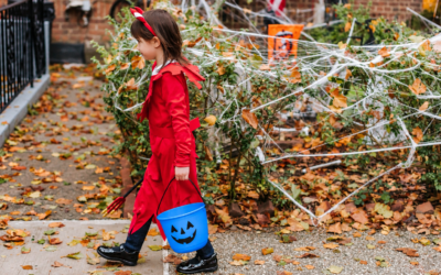 6 Tips for Welcoming Autistic Trick-or-Treaters This Halloween